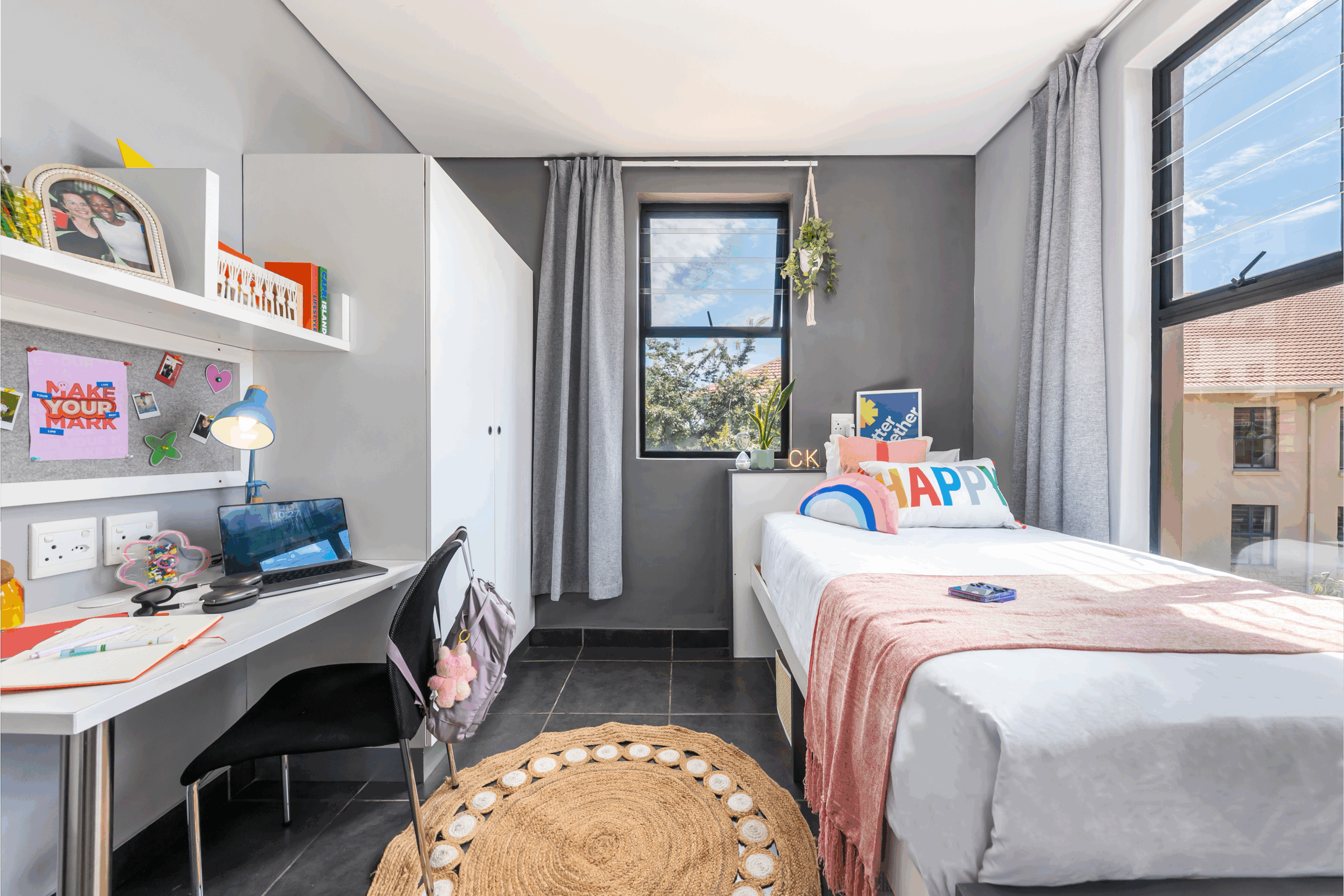 <span>Explorer</span> Four